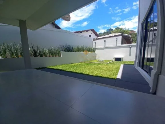 Imagem Casa em Condomínio para Venda em Teresópolis / RJ no bairro Green Valley