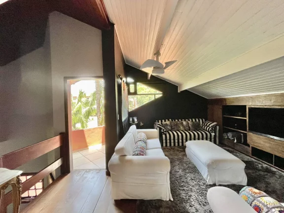 Imagem Palos Verdes - 4d/2sts, piscina, gourmet, home-office, linda p/ lago!