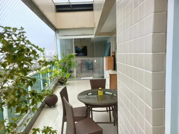 Imagem Cobertura de luxo na Barra da Tijuca: 3 quartos, 3 suítes, 1 sala, 3 vagas de garagem, 180m² - Rio de Janeiro-RJ
