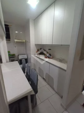 Imagem Apartamento 3 Quartos Frente Praça – Reformado em Copacabana, 80m², Posto 5