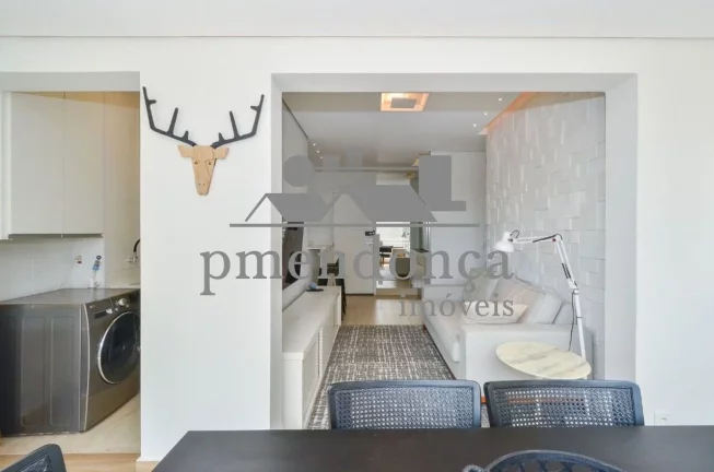 Imagem Apartamento a venda Pinheiros com 2 quartos (1 suíte) e 1 vaga, 68m²