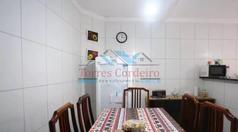 Imagem Sobrado com 3 dorm. + 2 vagas cobertas - Jd. Santos Dumond