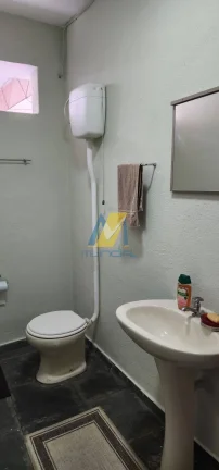Imagem Duas Casas Comerciais no Mesmo Terreno com 10 Vagas e Excelente Estrutura