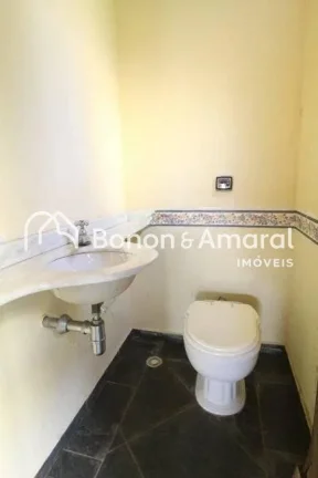 Imagem Se você busca espaço, conforto e contato com a natureza, essa casa vai te conquistar.
Em um terren...