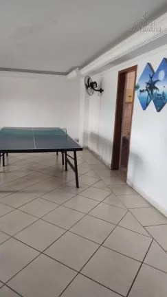 Imagem Apartamento com Sacada e Lazer Completo – Vila Tupi, Praia Grande-SP