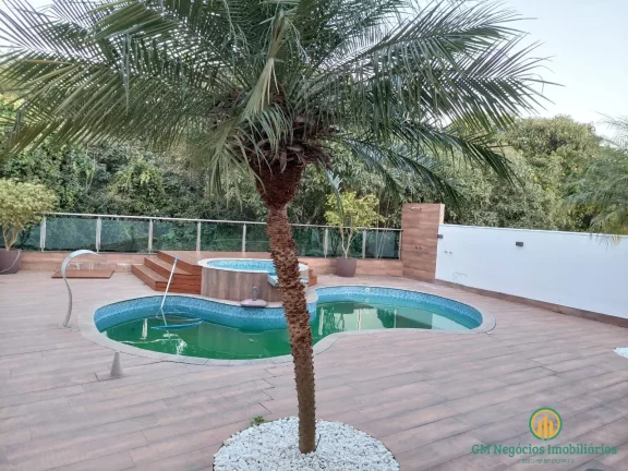 Imagem Ótima casa com 3 suítes com closet+ 1 revers., planejados, piscina aquecida
