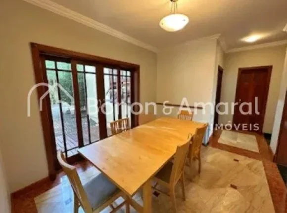 Imagem ...#34;Luxuosa Residência de 822m² com Suítes Master, Área de Lazer Completa e Acabamento de Alto Padrão...#34;