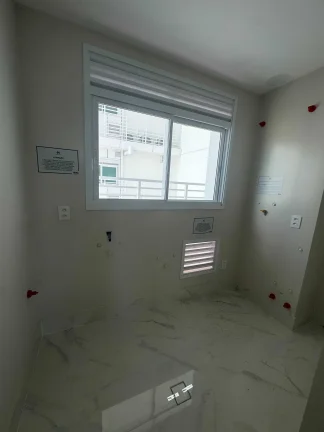 Imagem Apartamento com 3 dormitórios sendo 3 suítes e 2 vagas de garagem em Balneário Camboriú/SC