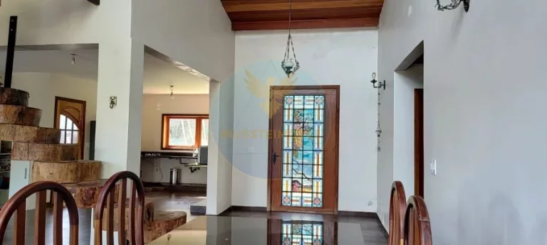 Imagem Casa em Condomínio a Venda no bairro Granja Viana - Jandira, SP
