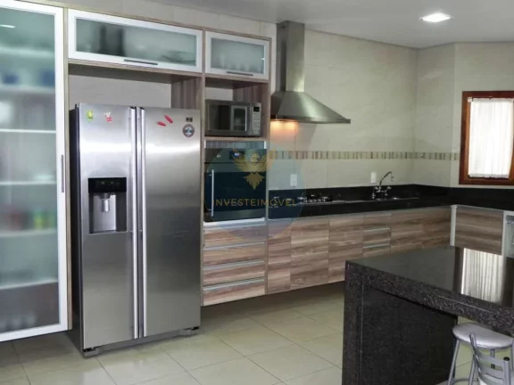 Imagem Casa em Condomínio a Venda no bairro Granja Viana - Carapicuíba, SP