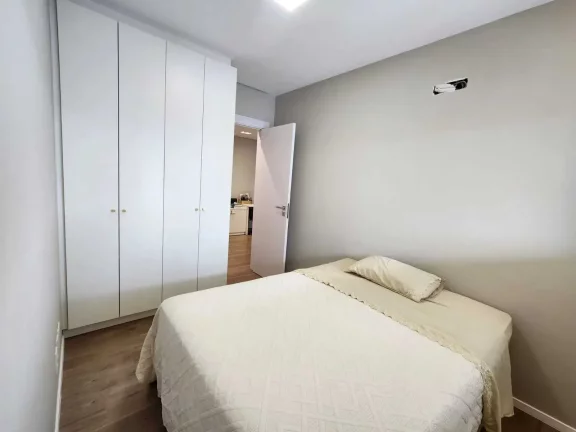 Imagem Apartamento alto padrão com 3 dormitórios sendo 1 suíte e 2 vagas em Joinville/SC