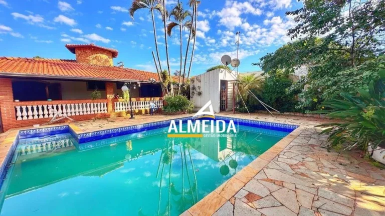 Imagem Casa com 3 dormitórios à venda, 393 m² por R$ 1.450.000,00 - Centro - Santa Gertrudes/SP