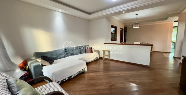 Imagem ...#34;Elegância e Conforto em Cada Detalhe: Sobrado de Alto Padrão em Condomínio Exclusivo...#34;