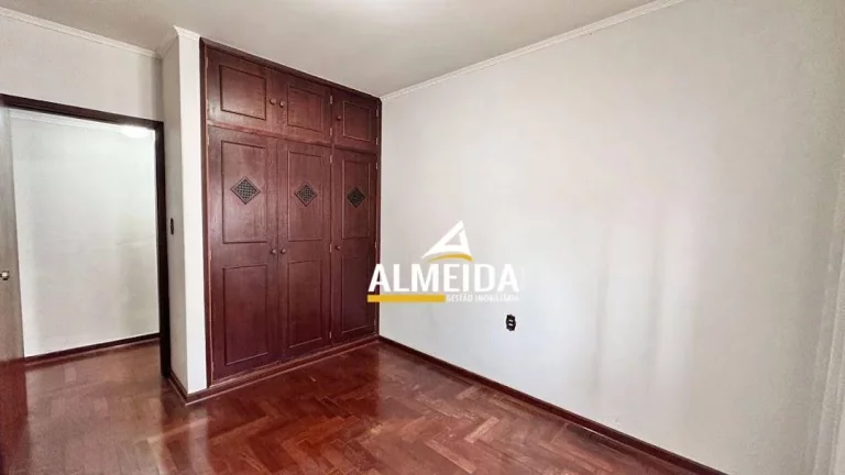 Imagem Casa com 3 dormitórios à venda, 168 m² por R$ 850.000,00 - Cidade Jardim - Rio Claro/SP