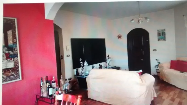 Imagem Sobrado com Salão comercial 100 m² 3 Dormitórios, 1 Suíte, 1 Banheiro e 2 Vagas!
