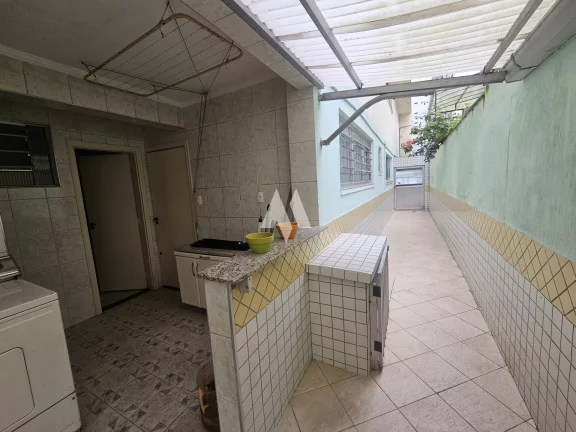 Imagem Casa Térrea no Embaré ao lado do shopping, 03 quartos e 02 vagas de garagem!