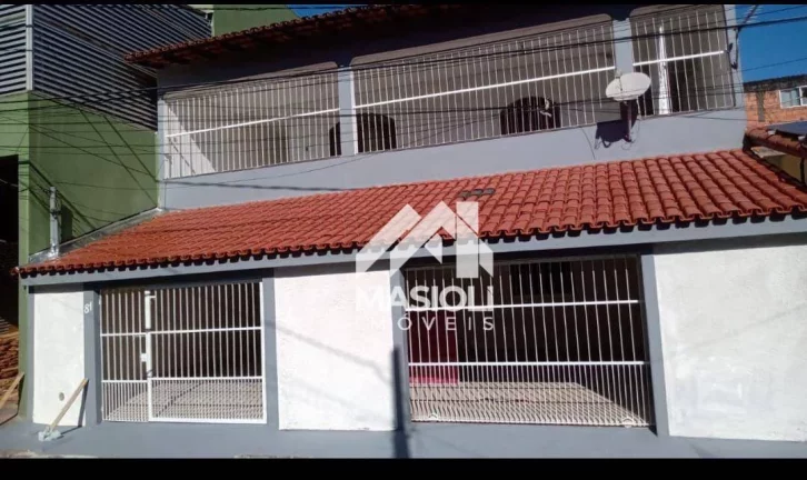 Imagem Casa com 5 dormitórios à venda, 230 m² por R$ 700.000,00 - Glória - Vila Velha/ES