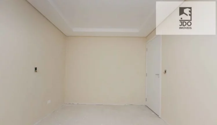 Imagem Sobrado em Condomínio a Venda no bairro Campo Comprido - Curitiba, PR