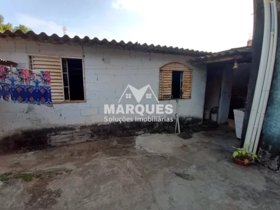 Imagem Sobrado c/ 3 dorms, e mais 2 casas nos fundos