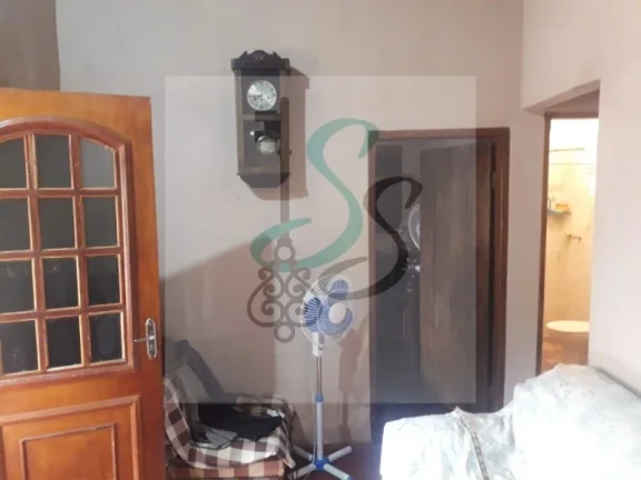 Imagem Venda de sítio em São Tomás de Aquino. O sítio com 3 alqueires, 6.000 pés de café, pasto para 10 cabeças de gado, poço artesiano com 72 m de profundi