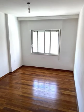 Imagem Apartamento com 3 dormitórios (1 suíte com closet) , 2 Vagas de garagem, Perdizes, Portaria 24 hs, dependência completa de Serviço