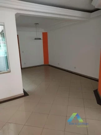 Imagem Lindo sobrado 3 suites, 4 vagas, espaço Gourmet localização privilegiada com excelente valor !