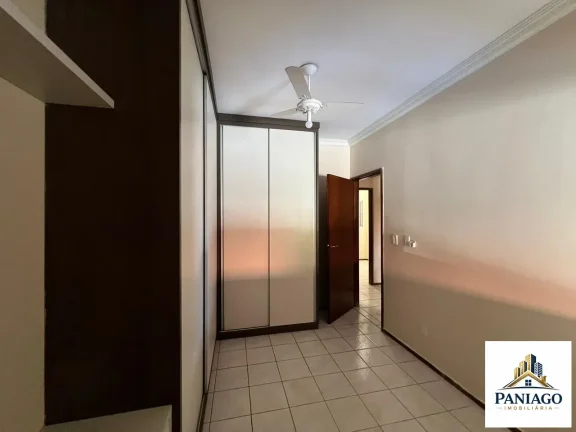 Imagem Locação/Venda casa em condomínio c/3 quartos (1 suíte), Bairro Areão, Cuiabá-MT