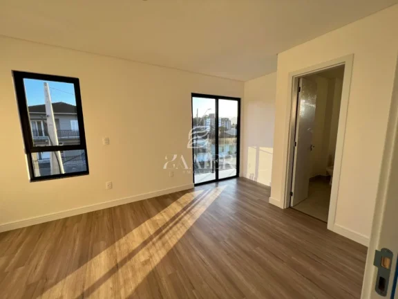 Imagem Casa Geminada com 3 quartos, Bom Retiro - Joinville