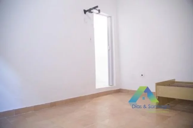 Imagem Terreno com imóvel Comercial/Residencial à 550 metros do Metrô Saúde