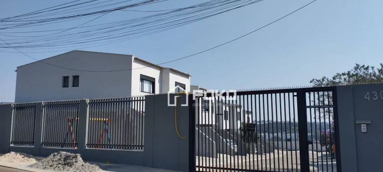 Imagem Sobrado à venda, 118 m² por R$ 395.000,00 - Chácaras Ceres - Suzano/SP