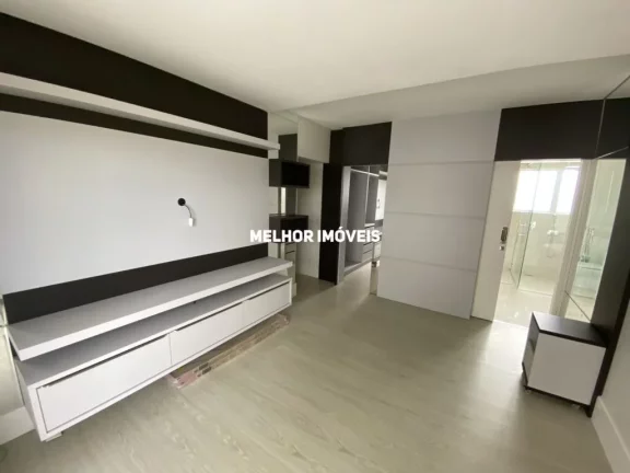 Imagem Apartamento Frente Mar à venda semi mobiliado com 4 suítes, no centro de Balneário Camboriú