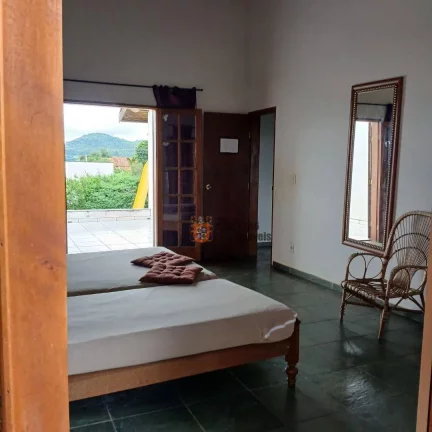 Imagem Chácara com 4 dormitórios à venda, 1000 m² por R$ 700.000,00 - Loteamento Aeródromo Vale Eldorado - Bragança Paulista/SP