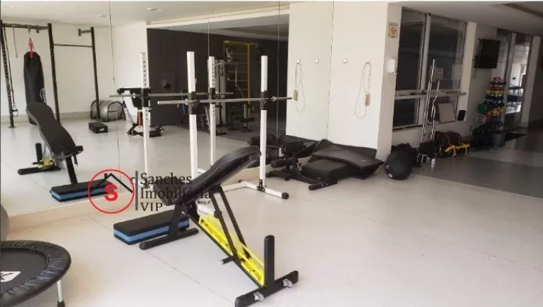 Imagem Apartamento com 3 dormitórios (3 suítes) a venda na Mooca, andar alto. Lazer completo e 2 vagas de garagem e depósito. Varanda com churrasqueira.
