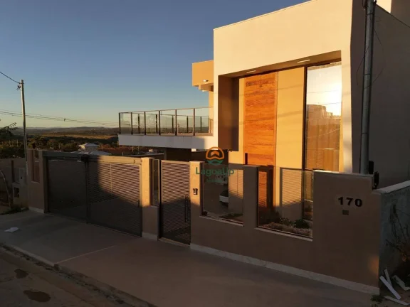 Imagem Casa com 3 dormitórios à venda, 250 m² por R$ 1.600.000 - Condomínio Parque dos Buritis - Lagoa Santa/MG