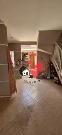 Imagem Sobrado espaçoso e totalmente reformado com 3 suítes e 5 vagas á venda no bairro Rudge Ramos, São bernardo do Campo