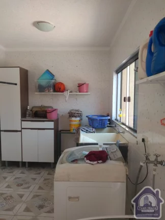 Imagem Sobrado a Venda em Ferraz de Vasconcelos