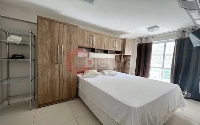 Imagem Apartamento com 3 dormitórios à venda, 107 m² por R$ 990.000,00 - São Bento - Cabo Frio/RJ