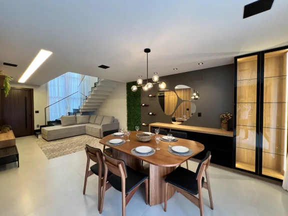 Imagem Casa Alto Padrão para Venda em Florianópolis / SC no bairro Cachoeira do Bom Jesus