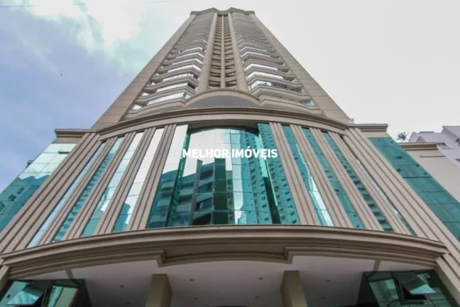 Imagem Apartamento Mobiliado, Decorado e Equipado com 03 Suítes à Venda em Balneário Camboriú - SC