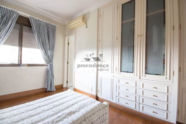 Imagem Apartamento Alto de Pinheiros, alto padrão com rua fechada e cancela, apartamento esta original e m...