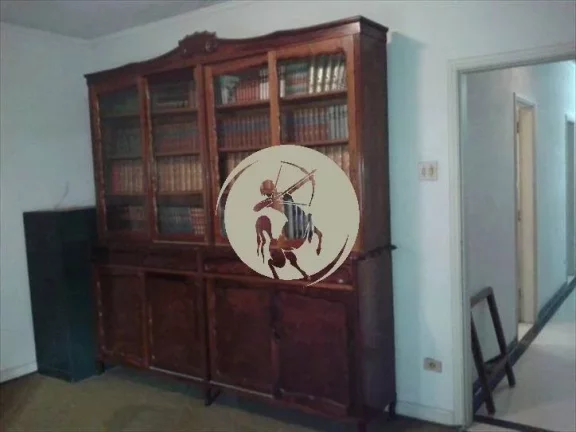Imagem BEM LOCALIZADA, ANTIGA PRECISA MODERNIZAR