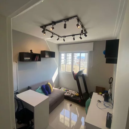 Imagem Cobertura à Venda, 136m², 3 Dormitórios (1 Suíte), 2 Vagas, Floresta, São José/SC