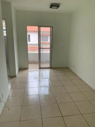 Imagem Apartamento em ótima localização sendo sala, cozinha com gabinete, 02 dormitórios, 01 banheiro c...