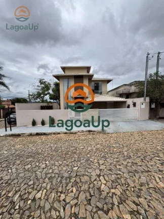Imagem Casa com 3 dormitórios à venda, 172 m² por R$ 1.290.000,00 - Condomínio Village do Gramado - Lagoa Santa/MG