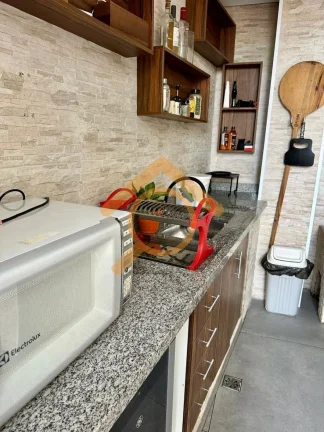 Imagem Casa de Luxo no Condomínio Vila das Magnólias: 4 quartos, 3 suítes, 2 salas, 2 vagas na Jardim Prudência, SP. Aproveite!