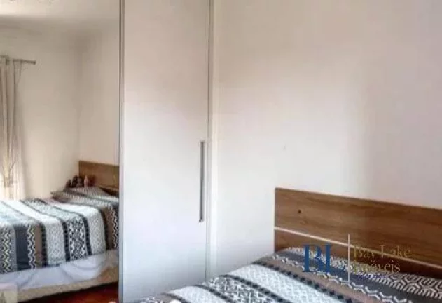 Imagem Vende Apartamento Na Rua Taquari 3 Dormitórios - Sacada Com Churrasqueira!!
