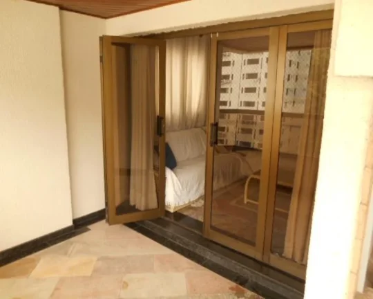 Imagem Apartamento à venda no Guarujá na Praia das Pitangueiras.