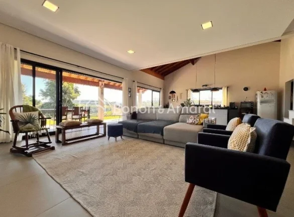 Imagem Charmosa casa de campo em um dos condomínios mais completos da região, perfeita para quem busca tr...