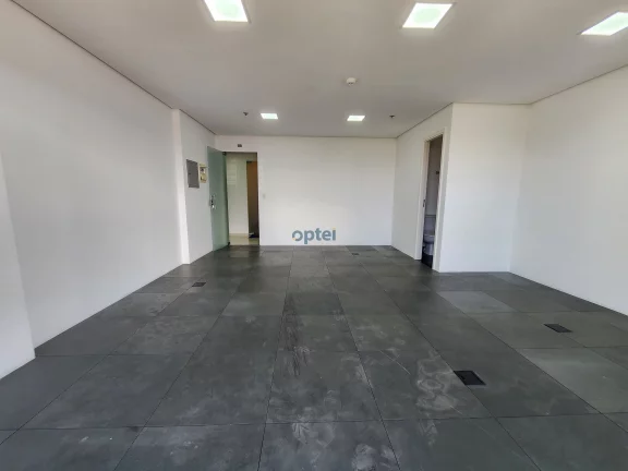 Imagem Sala Comercial à Venda, 40m2 reformada no Condominio Marco Zero Tower na Senador Vergueiro 2123