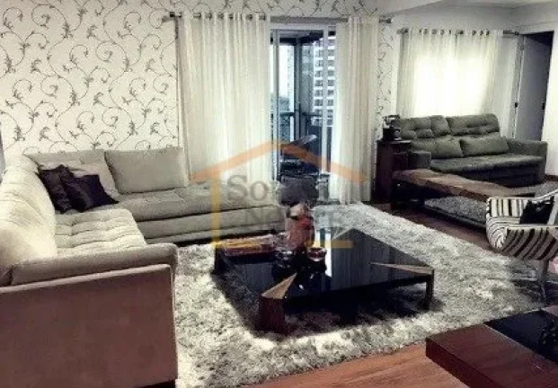 Imagem Apartamento alto padrão com 170m², 4 dormitórios, sendo 3 suítes. A suíte master conta com clos...
